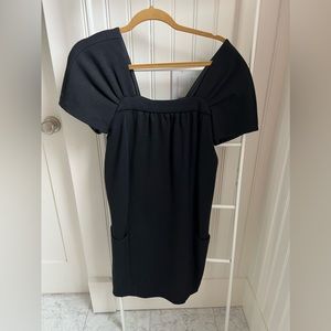Vince size 4 mini dress with pockets